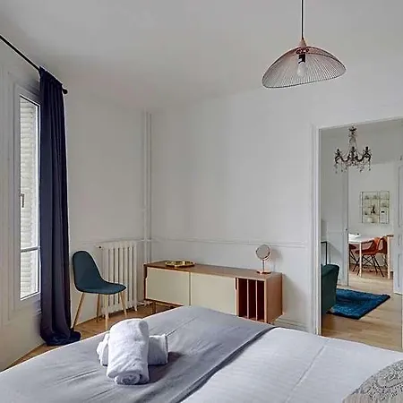 Parisian Flat Rue St Honore Louvre Rivoli 3* Paris