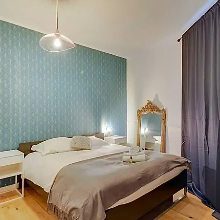 Резиденция Parisian Flat Rue St Honore Louvre Rivoli Париж