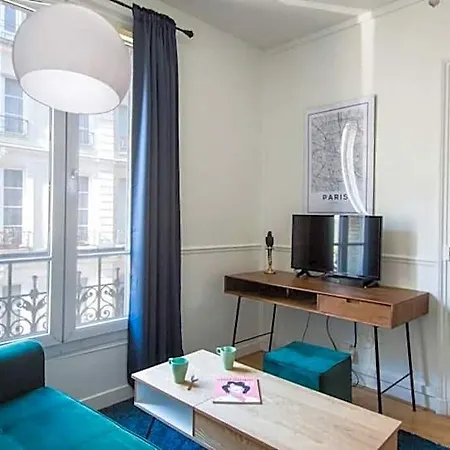 Parisian Flat Rue St Honore Louvre Rivoli * Paris